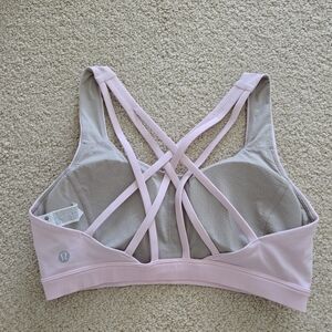 NEW Lululemon free to be serene bra strawberry milkshake 6